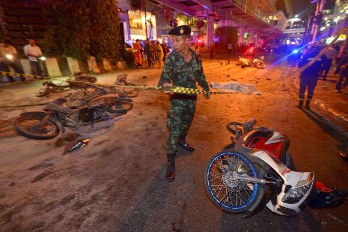 У центрі Бангкока, столиці Таїланду, прогримів потужний вибух, є загиблі і поранені (10 фото + відео)