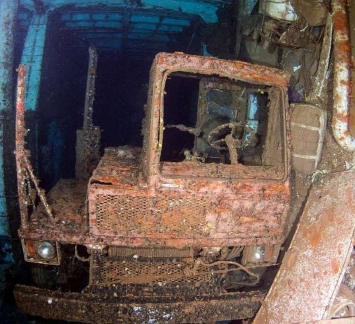 Теплохід Salem Express на дні Червоного моря через 24 роки після трагедії (20 фото)