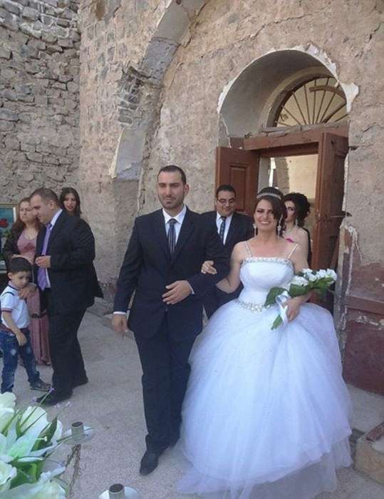 Весілля в сирійських руїнах (10 фото)