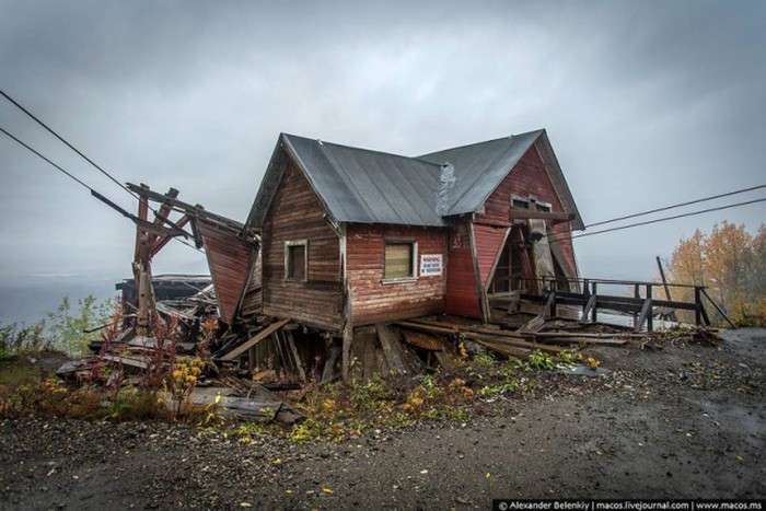 Покинутий робочий селище на Алясці (32 фото)