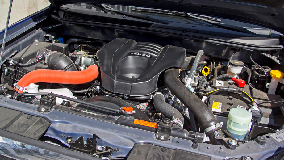 Не даём скучать обновлённому пикапу Isuzu D-Max c трёхлитровым мотором Авто и мото