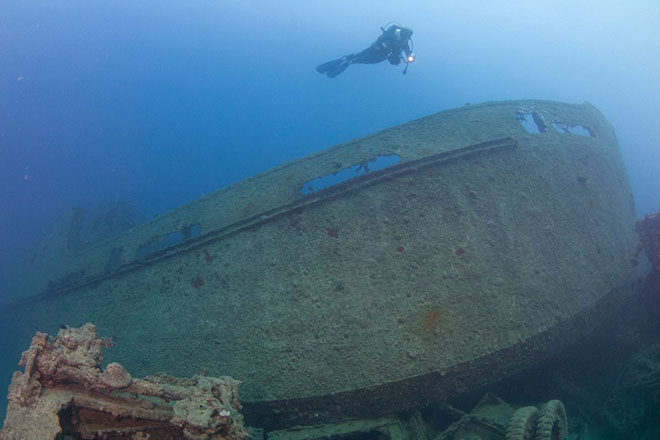Подводное кладбище старых танков Интересное
