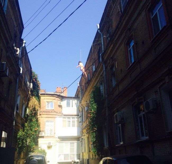 Невдалий жарт в Ростові-на-Дону (3 фото)