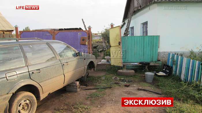 Якщо під рукою немає молотка, то використовуй артилерійський снаряд (6 фото)