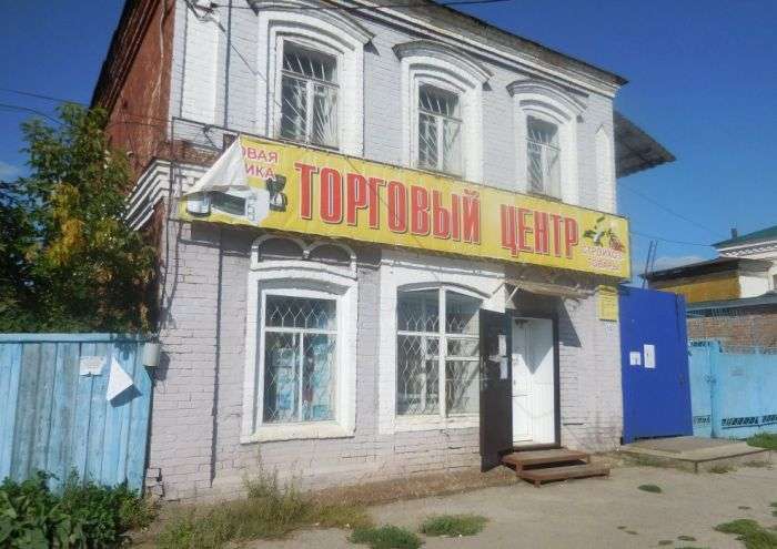 Раритетна електроніка в торговому центрі провінційного містечка (17 фото)