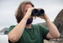 Всепогодний бінокль Canon 15×50 IS: детальний огляд