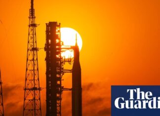 Peluncuran Artemis Merevitalisasi Pantai Luar Angkasa Florida