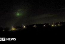 Яскравий спалах над Даремом: мешканці повідомляють про спостереження масивного метеорита