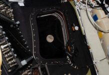 Artemis II б’є рекорд з віддаленості людини від Землі під час історичного обльоту Місяця