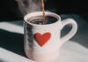 ¿Cuántas tazas de café son seguras? Las nuevas directrices de la AHA sobre la cafeína y la salud del corazón